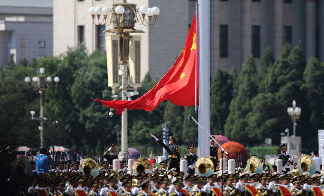 China îşi majorează cu 7,5% bugetul pentru apărare