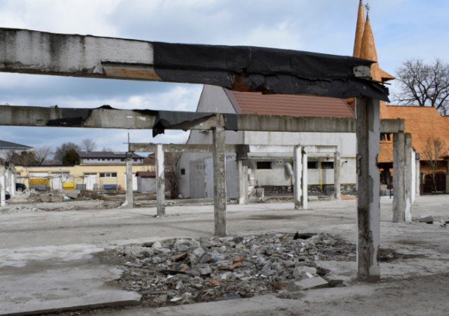 Primăria Mangalia lucrează la parcări, alei pietonale și spații verzi