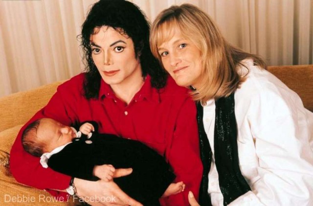 Fosta soţie a lui Michael Jackson recunoaşte că cei doi copii ai artistului au ca tată un donator anonim