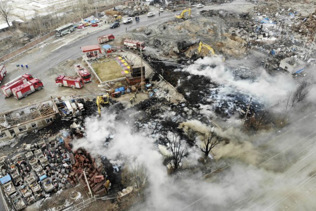 Explozie într-o uzină chimică în China: Cel puţin şase morţi şi 30 de răniţi, în stare gravă