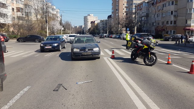 Pieton lovit de mașină pe strada Soveja