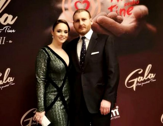 Andreea Marin, despre ipostazele sexy în care se pozează. „Mă simt iubită și iubesc”