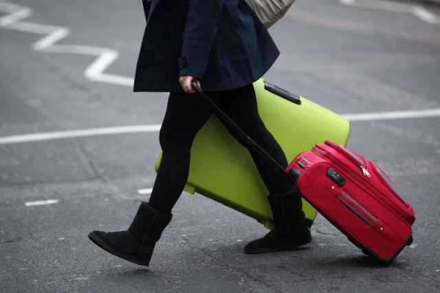 Românii îşi planifică să cheltuie minim 500 lei/persoană pentru o mini-vacanţă de primăvară în România