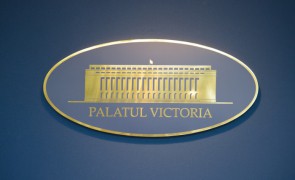 Guvernul PNL taie 44 de posturi de la ministerul Muncii