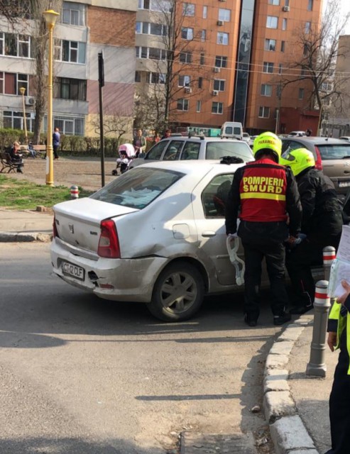 Accident rutier cu 3 mașini implicate!
