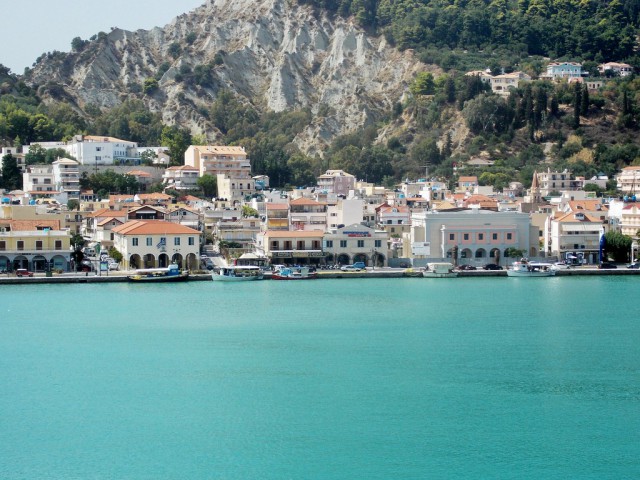 O agenție de turism trebuie să plătească daune unor constănțeni, după ce le-a stricat concediul în Grecia