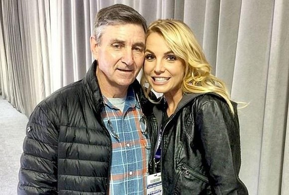 Britney Spears s-a internat din nou la psihiatrie