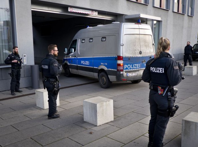 Presupuşi islamişti suspectaţi de terorism, arestaţi după raiduri în vestul Germaniei, apoi eliberaţi
