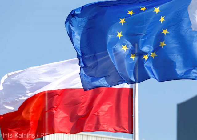 Opoziţia poloneză îşi lansează campania pentru europarlamentare cu un avertisment despre ''Polexit''
