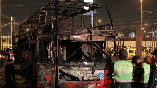 Peru: Cel puţin 20 de morţi într-un incendiu izbucnit într-un autobuz la Lima