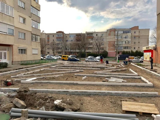 Mangalia: se amenajează un spaţiu de recreere pe Bulevardul Callatis şi se montează gazon în zona Casa Tineretului