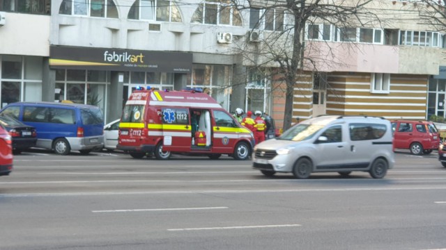 Accident rutier în zona Trocadero: un pieton a fost rănit