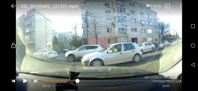 Bivolii din trafic LOVESC din nou! O mașină cu numere de Tulcea, DEPĂȘIRE pe CONTRASENS VIDEO