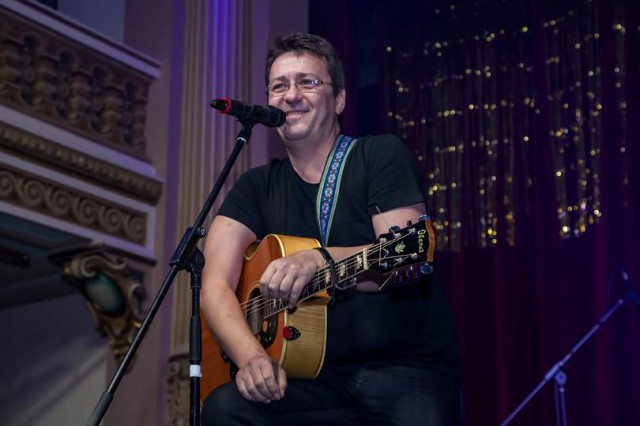 Ziua Păcălelilor în showbiz! Vedete care „și-au furat-o” de 1 aprilie: Florin Chilian – anunțat că va fi tată, Victor Slav – concediat!