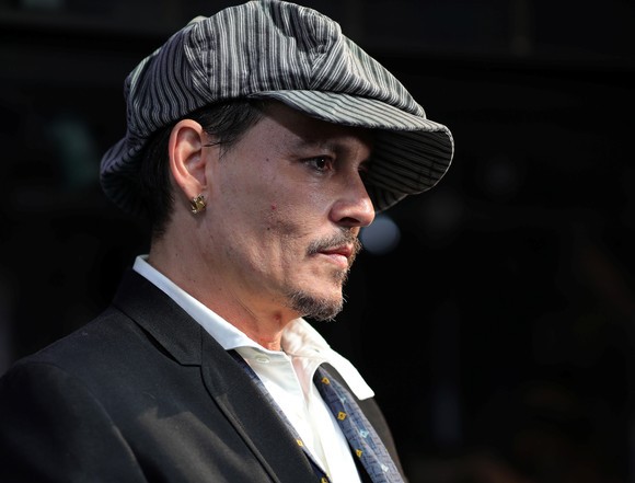 Johnny Depp este grav bolnav de ficat?