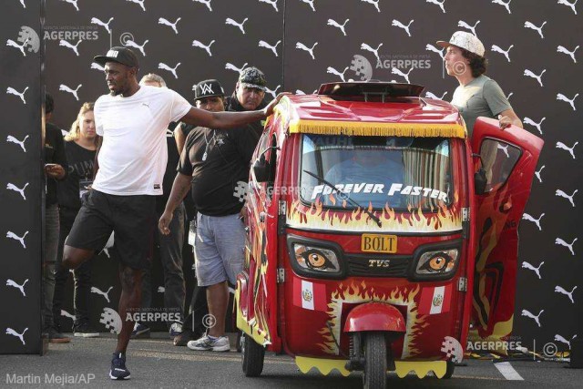 Usain Bolt a câştigat o cursă împotriva unui mototaxi, la Lima