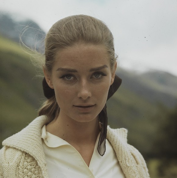 Tania Mallet a murit! Celebra Bond Girl avea 77 de ani