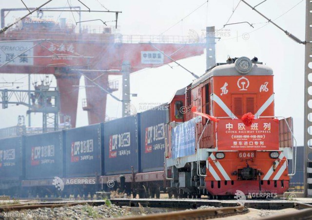 China: 6 morţi după ce un tren a deraiat şi a intrat într-o casă