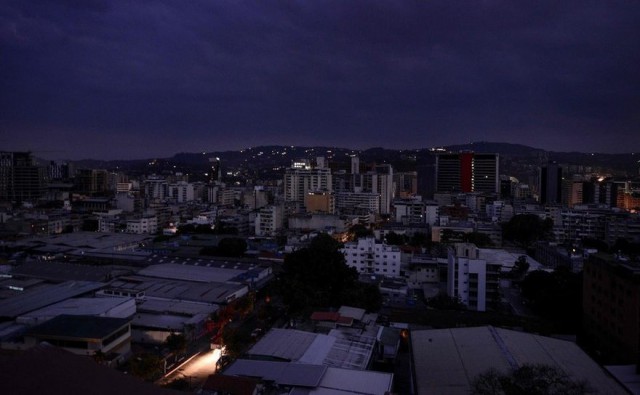 O nouă pană de curent afectează capitala Caracas şi mare parte din Venezuela