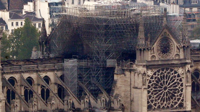 Deputaţii francezi au adoptat legea privind restaurarea catedralei Notre-Dame din Paris