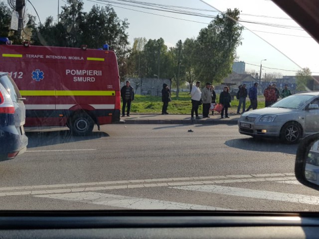 Copil lovit de maşină pe strada Cumpenei