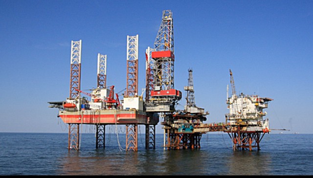 Platforma petrolieră Gloria, care extrage gaze de 43 de ani din Marea Neagră, va fi dezafectată începând cu 1 mai