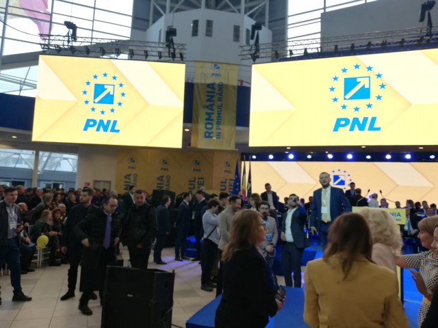 FOTO/VIDEO. Candidaţii PNL la europarlamentare, prezenţi la Constanţa