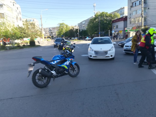 Accident rutier în Constanța: un motociclist a fost rănit