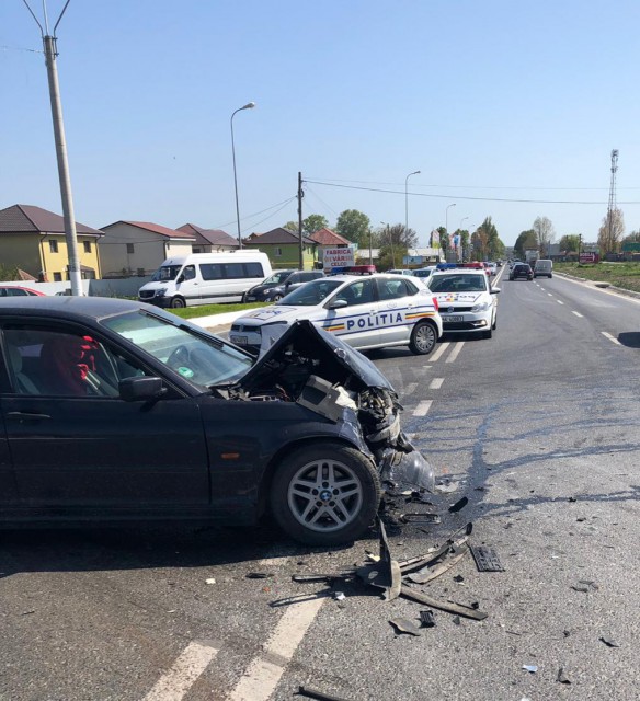 Accident rutier în Lumina: implicat un microbuz!