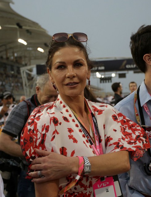 Actrița Catherine Zeta-Jones a fost recompensată cu cea mai înaltă distincţie onorifică a oraşului natal, Swansea