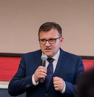 Budăi îi liniștește pe pensionari: De unde vin banii pentru pensiile majorate