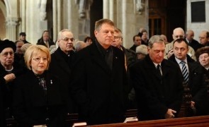 SCANDAL la slujba de Înviere: Klaus Iohannis, ELIMINAT din pomenirea preoților