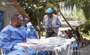 Ebola face RAVAGII în Congo: 900 de morți în nouă luni