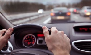 Guvernul pregătește plafonarea prețurilor RCA pentru o perioadă de 6 luni