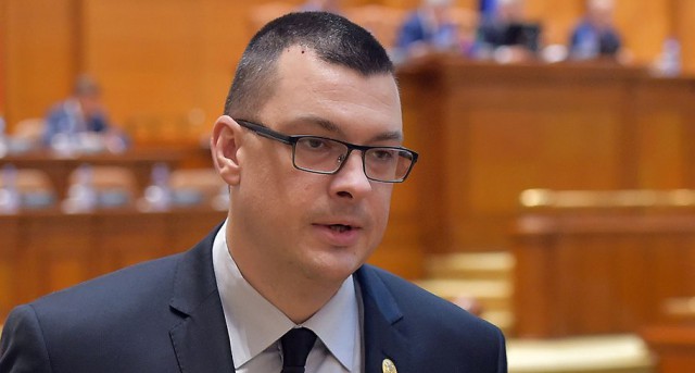 Ovidiu Raeţchi (PNL): Trebuie să instituim „Avocatul Diasporei“ în cadrul Avocatului Poporului