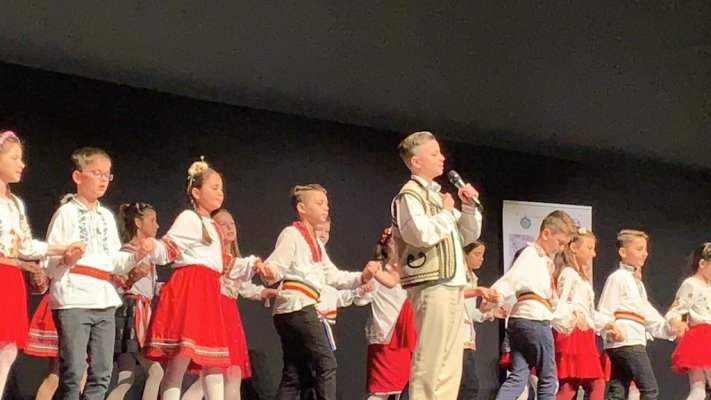 Pe băncile copilăriei, spectacolul jubiliar al Școlii ”Gheorghe Țițeica”