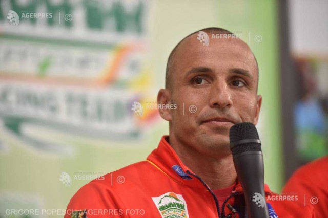 Înotătorul Paul Georgescu, după ce a traversat Canalul Molokai: Sfârşitul a fost cam dramatic