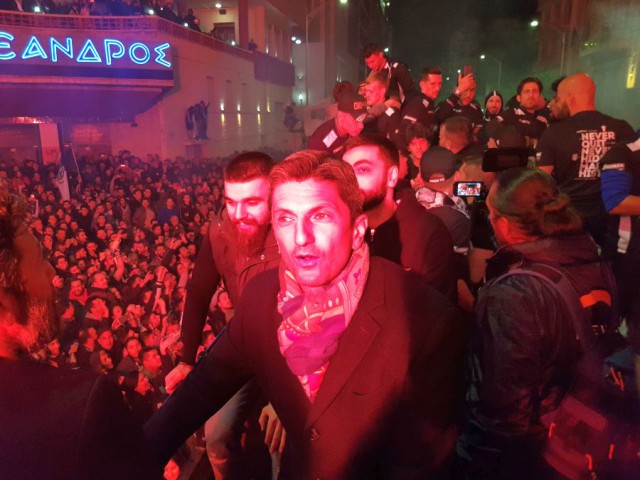Răzvan Lucescu despre cum a trăit primul titlu de campion, cu PAOK: „Voiam să-mi iau ghiozdanul și să fug! Simt că pot călca pe nori”