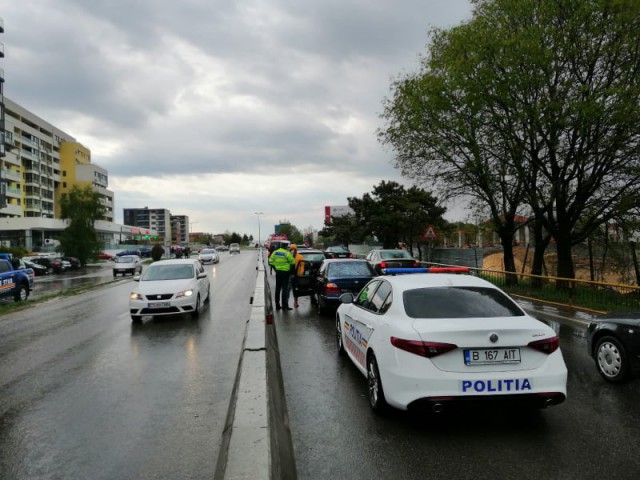Accident rutier cu 3 maşini implicate, în zona Tomis Plus. Unul dintre şoferi era RUPT DE BEAT!