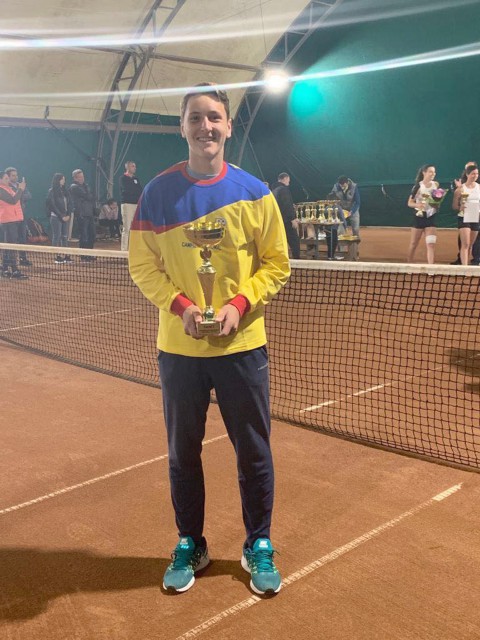 Tenismenul constănţean Sebastian Gima, dublu campion naţional la U18