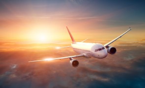 Un avion de pasageri din India a aterizat de urgență la Londra după o amenințare cu bombă
