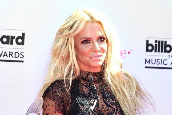 Britney Spears a părăsit clinica de psihiatrie! Iată cum şi-a surprins admiratorii