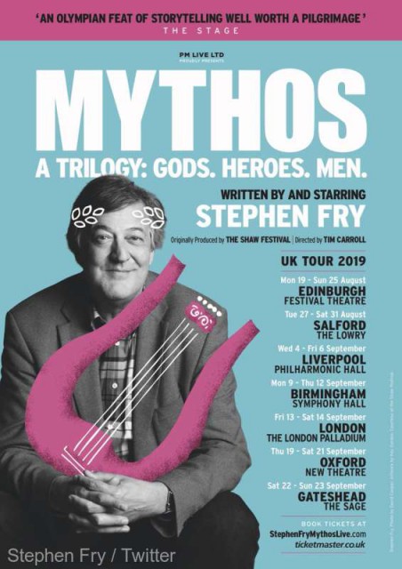 Stephen Fry a anunţat primul său turneu după o pauză de aproape 40 de ani