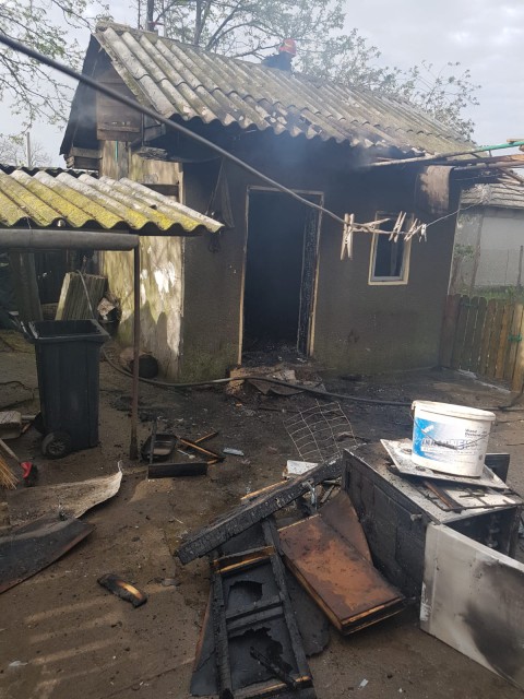 EXPLOZIE într-o locuință din județul Constanța: două victime; una CARBONIZATĂ!