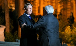 Dialog cu Jean-Claude Juncker - Klaus Iohannis: 'Nu sunt mulțumit de ce se întâmplă în România' vs. Iohannis: 'Suntem doi'