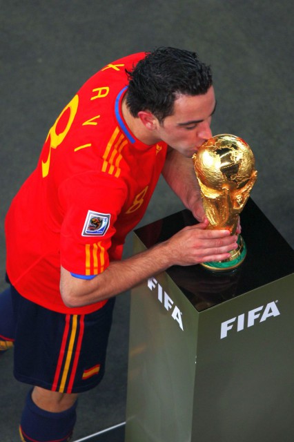 Xavi, unul din cei mai titrați fotbaliști din istorie, și-a anunțat retragerea