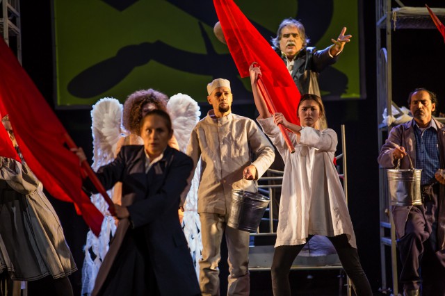 „Inima Reginei Maria” - spectacol manifest la Teatrul de Stat Constanța, de Ziua Regalității