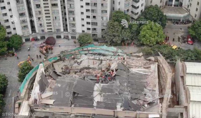 China: Bilanţul prăbuşirii unei clădiri la Shanghai urcă la zece morţi