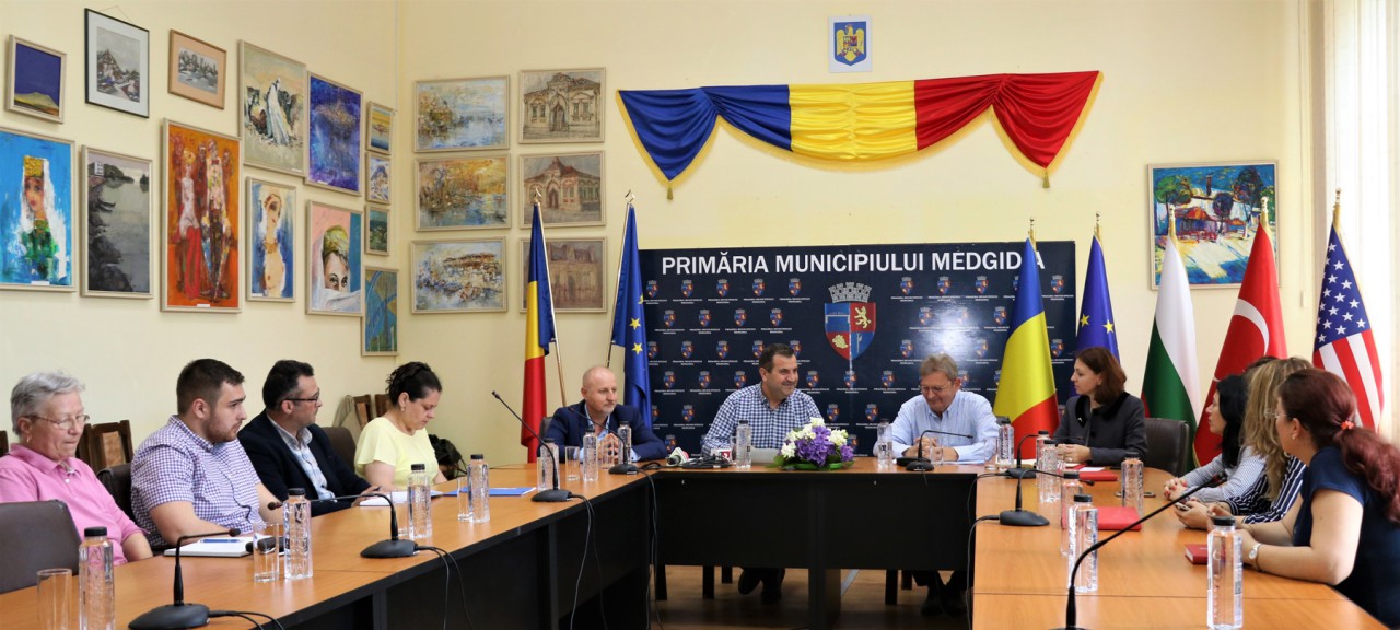 Contract de la Primăria Medgidia pentru o firmă abonată la înţelegeri uriaşe cu statul Contract de la Primăria Medgidia pentru o firmă abonată la înţelegeri uriaşe cu statul