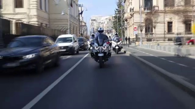 Cifra de afaceri din comerţul cu autovehicule şi motociclete, în creştere cu 19,5% în martie, faţă de februarie